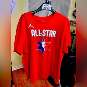 Beautiful NIKE BASKETBALL T-Shirt